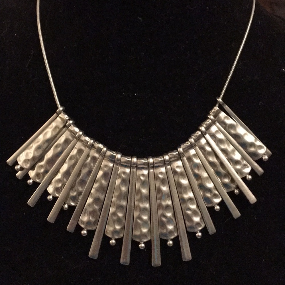 Silvertone 18-20” beaded necklace
